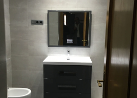 Vista frontal baño